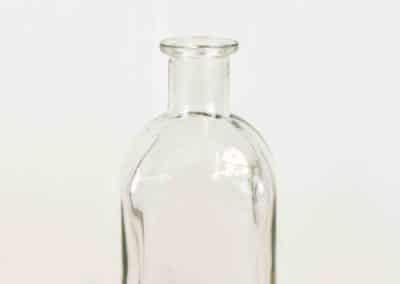 vuokrasomiste, annenpartydeco, somiste, vuokratuote, vuokrattavat juhlatarvikkeet, maljakko, lasimaljakko, lasipullo, pöytäkukkamaljakko