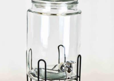 vuokrasomiste, annenpartydeco, somiste, vuokratuote, vuokrattavat juhlatarvikkeet, juomatarjoilu, juoma, juoma-astia, boolitonkka, juomapönttö, boolimalja, juomakanisteri, lasinen säiliö, hanallinen juoma-astia, hääjuomat