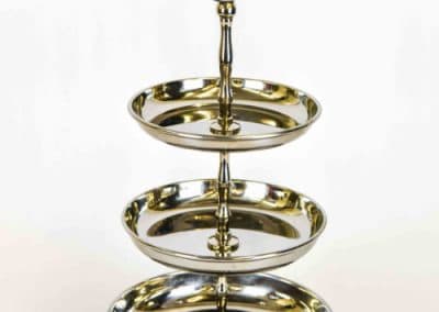 terästarjotin, hopeanvärinen, vuokrasomiste, annenpartydeco, kerrostarjotin, 3krs, 3krs tarjotin, karkkibuffet, tarjoiluastiat