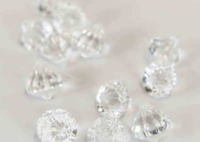 vuokrasomiste, annenpartydeco, somiste, vuokratuote, vuokrattavat juhlatarvikkeet, timantit, somisteet, pöytäkoriste