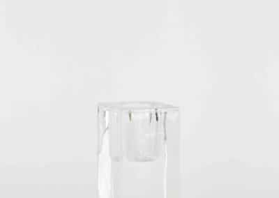 vuokrasomiste, annenpartydeco, somiste, vuokratuote, vuokrattavat juhlatarvikkeet, kynttilänjalka, kruunukynttilänjalka, lasinen kynttilänjalka