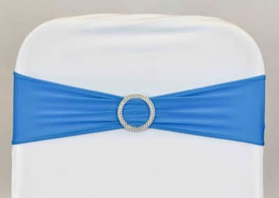 vuokrasomiste, annenpartydeco, somiste, vuokratuote, vuokrattavat juhlatarvikkeet, tuolirusetti, organzanauha, organza sash, chair sashes, hääkoristeet