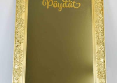 kultainen peili, kultakehys, peili, pöytäkartta, opaste, kyltti, annenpartydeco